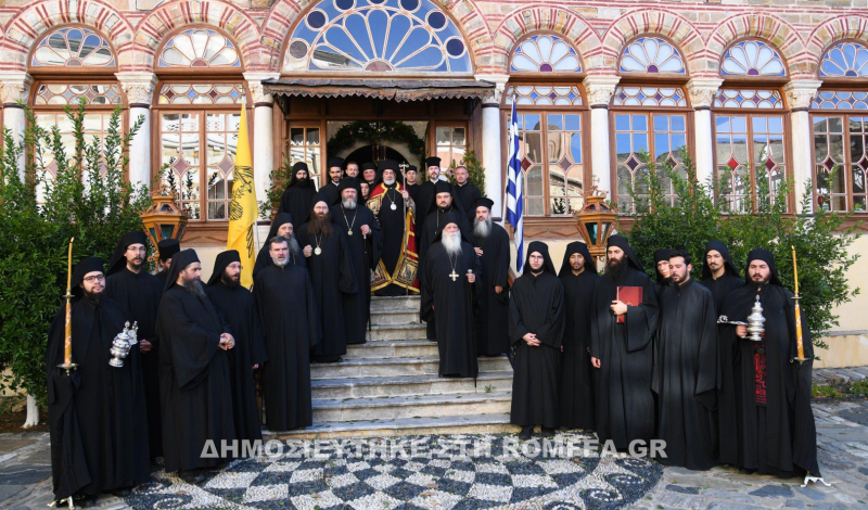 Εορτασμός της Παναγίας Οδηγήτριας στην Ι.Μ. Ξενοφώντος (ΦΩΤΟ)
