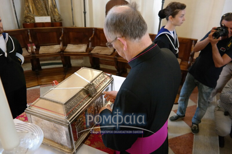 fanariou.benetia-19