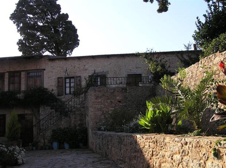 moni-aretiou-8