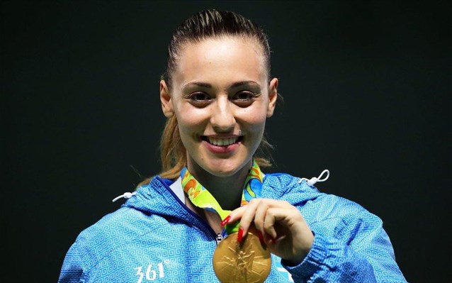anna-korakaki-xruso