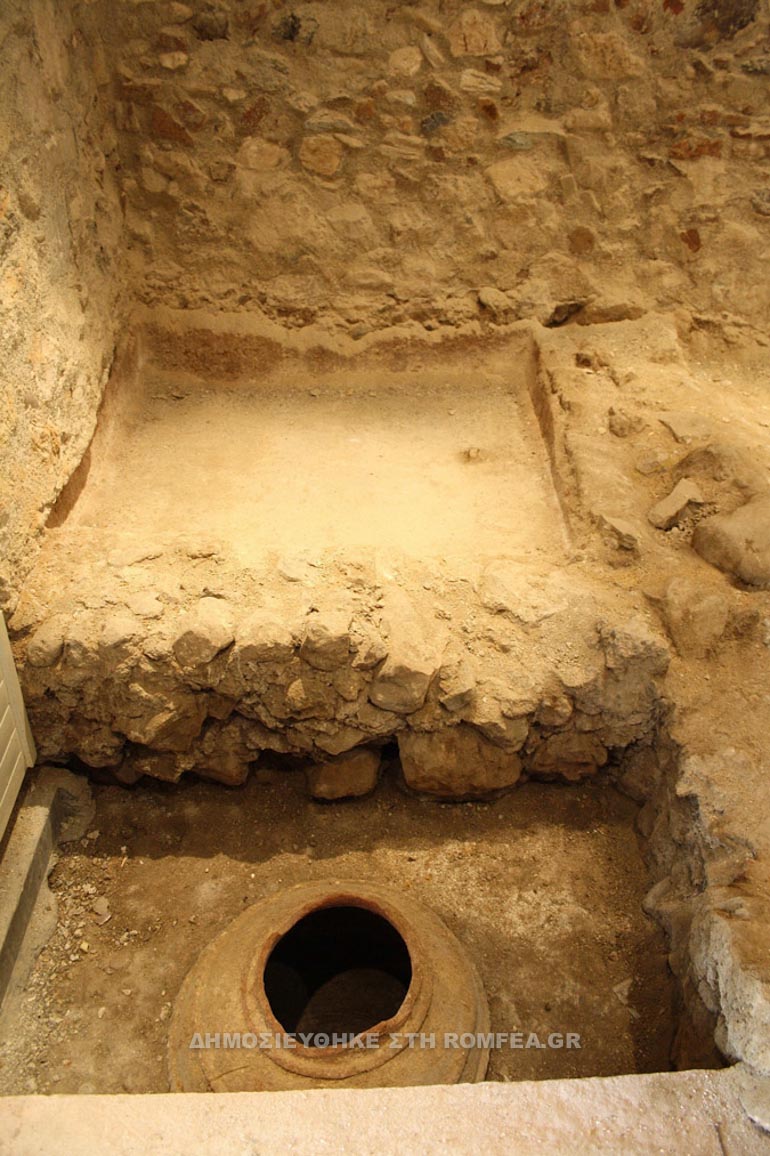 spiti agias filotheis 1