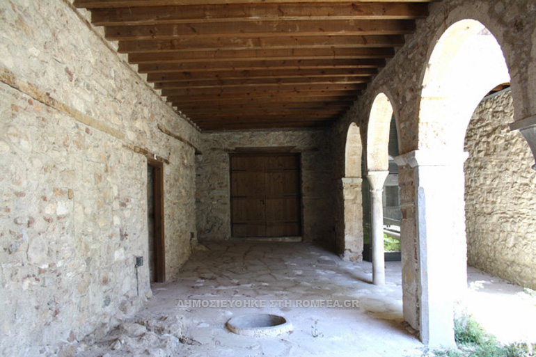 spiti agias filotheis 1