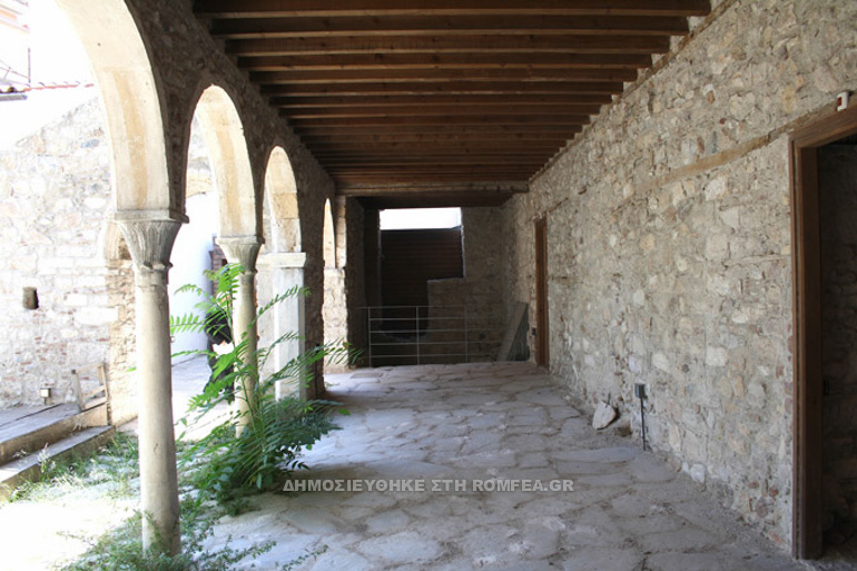 spiti agias filotheis 1