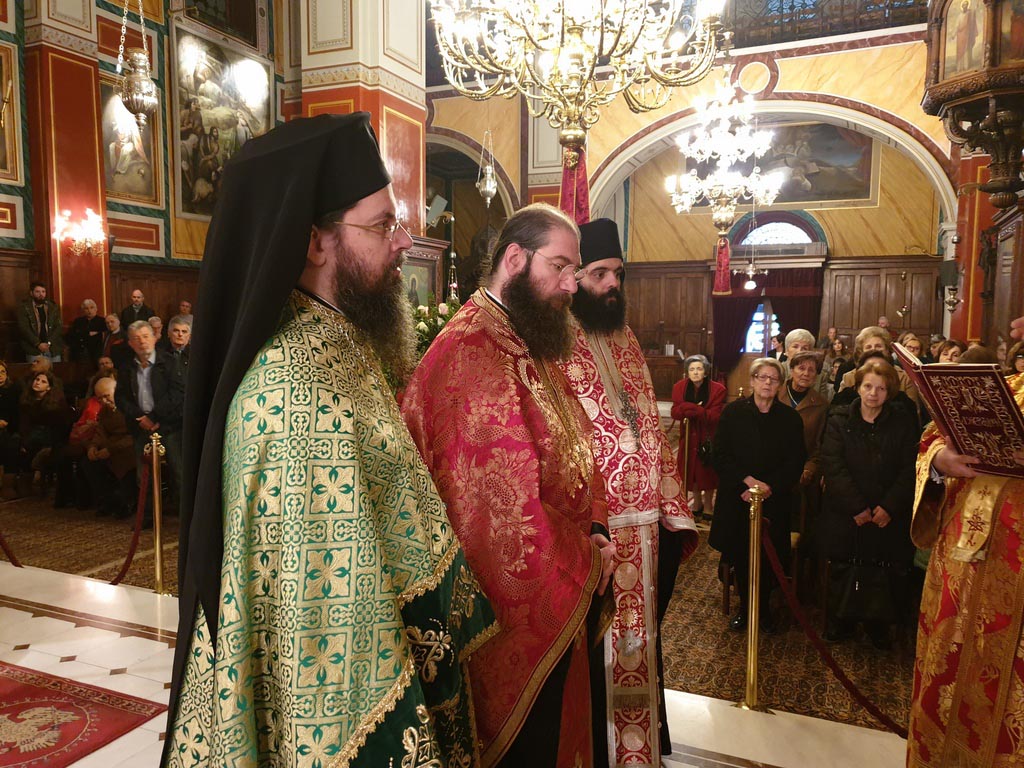 esperinos xristougennon patra 1