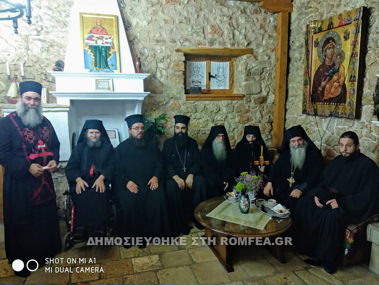 koura monaxou 1