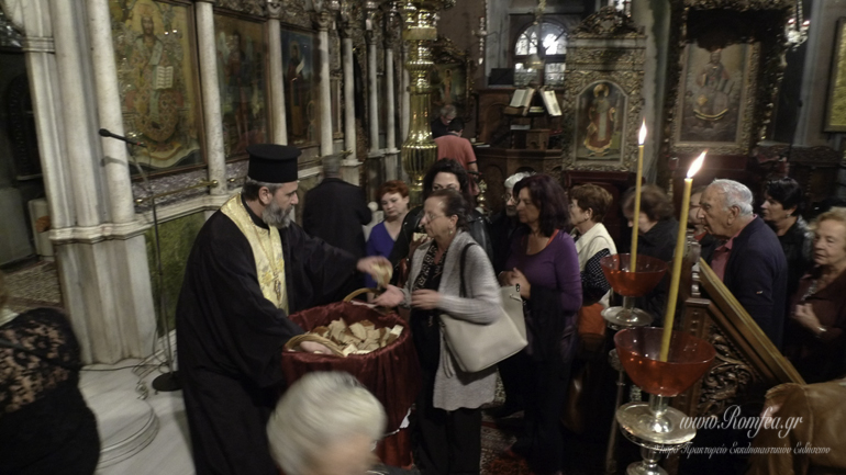eisodia tinos 1