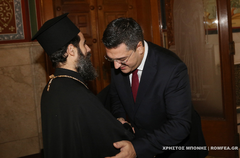 tzitzikostas 4