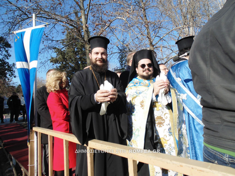 theosfaneia serres 14
