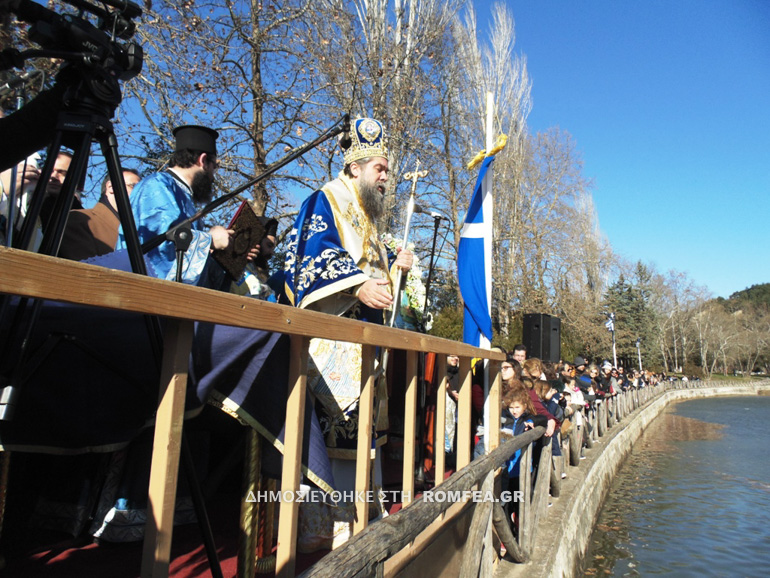 theosfaneia serres 14