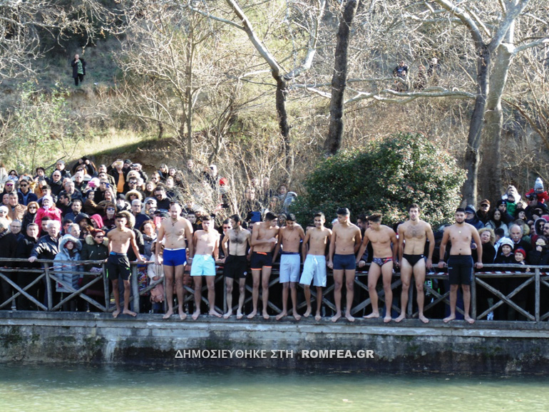 theosfaneia serres 14