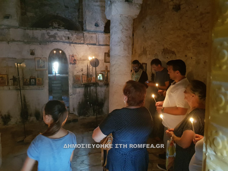 paraklisi agioi saranta 8