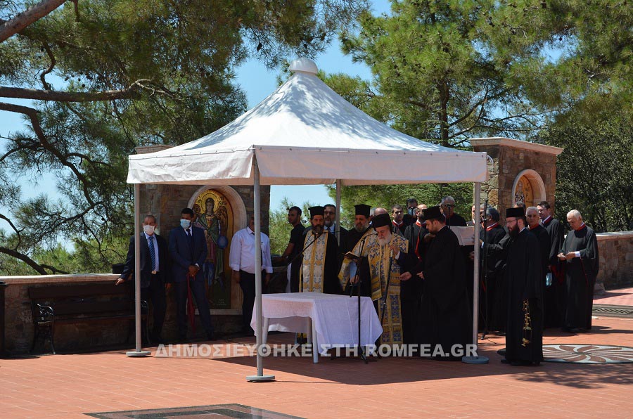 mnimosino makariou 2