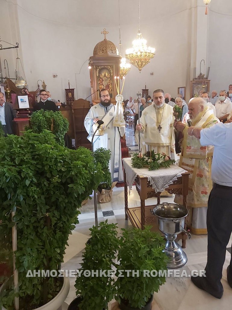 perissa santorinis 1