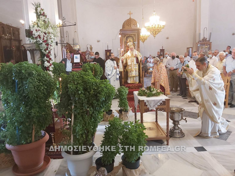perissa santorinis 1