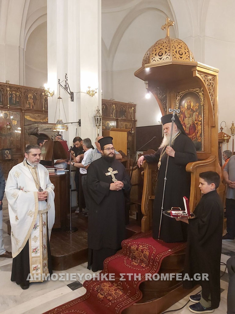 perissa santorinis 1