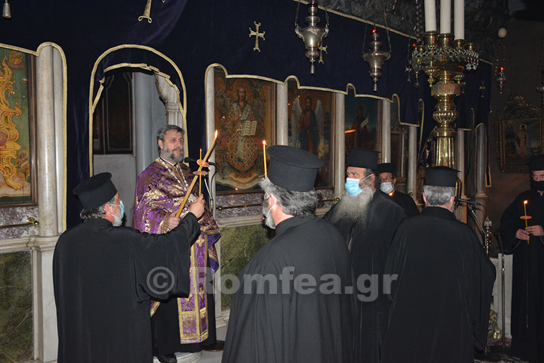 sigxoriseos tinos 8