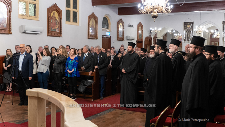 maxi kritis makarios 1