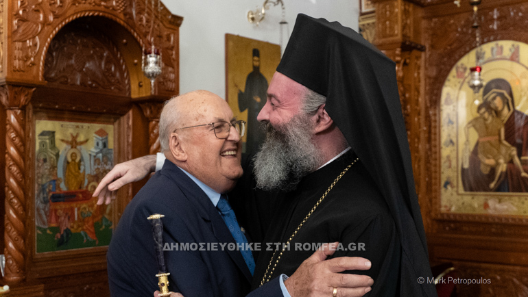 maxi kritis makarios 1