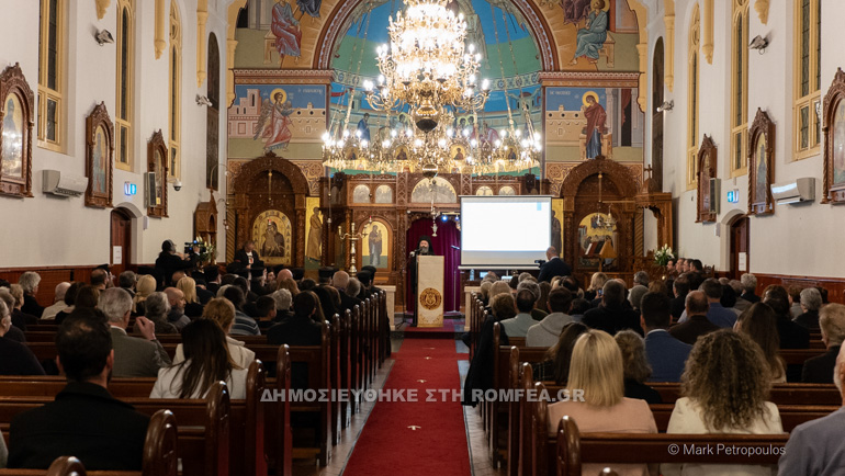 maxi kritis makarios 1