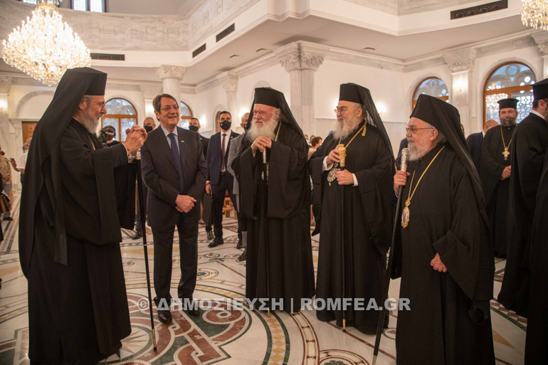 esperinos egkainion leukosia 15