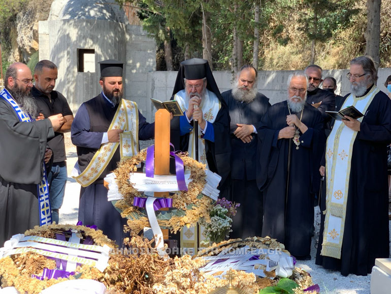 mnimosino eglistrioti 19