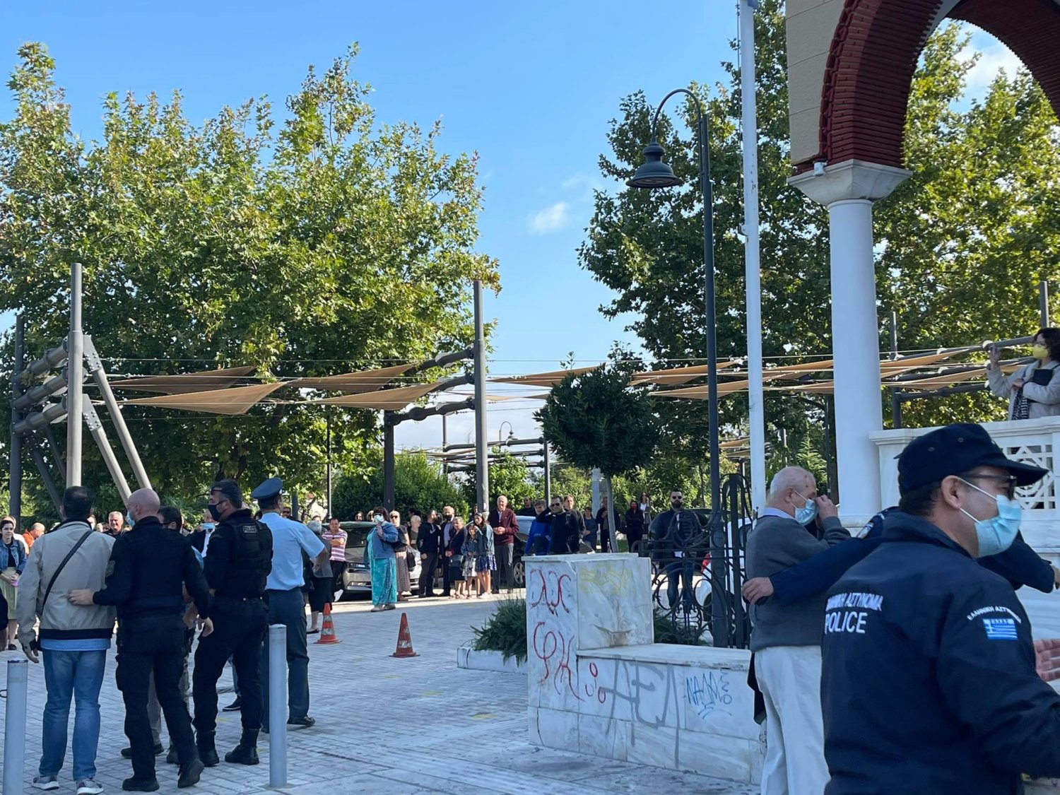 entasi axillios2