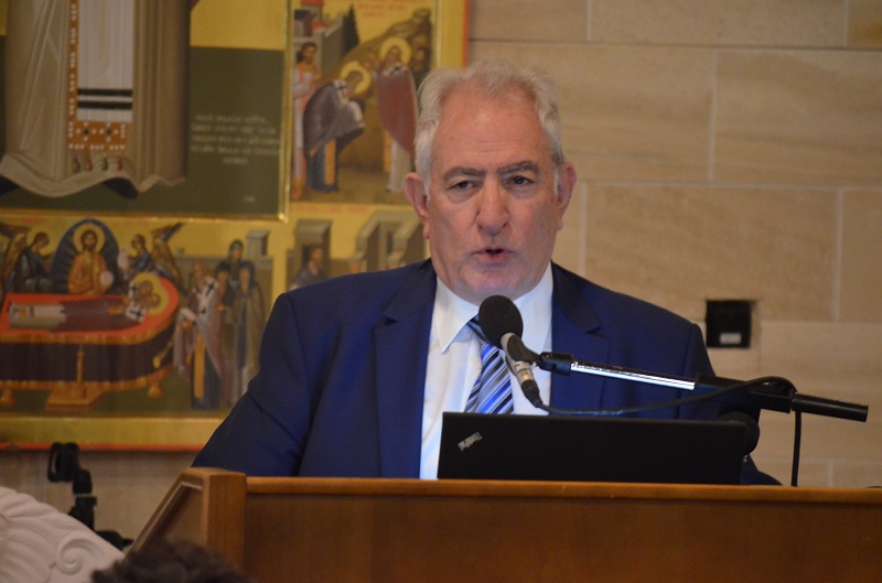 kathigitis oikonomoy