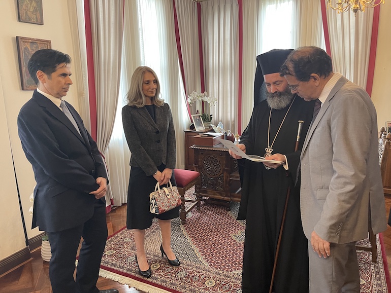 makarios presbis1