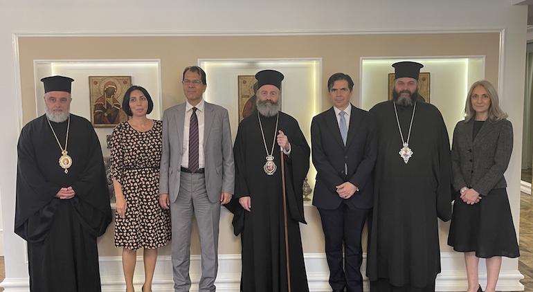 makarios presbis2