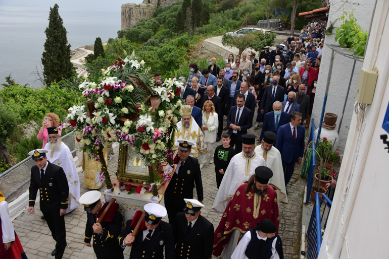 poliouxos koroni 3