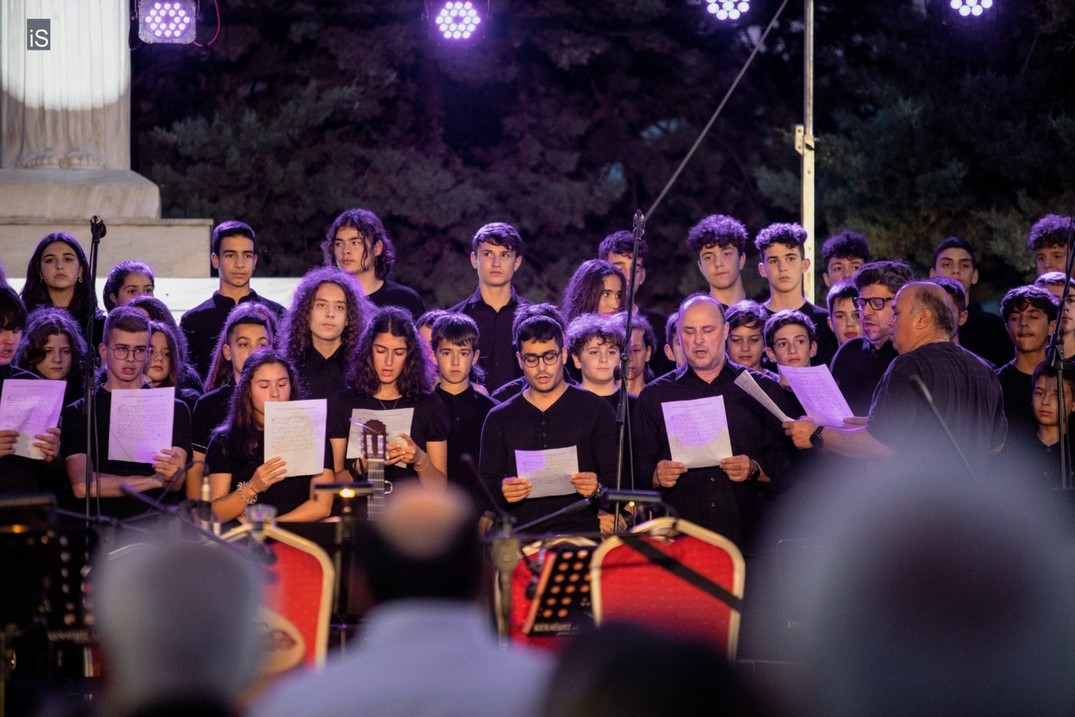 100 xronia smyrnhs 01