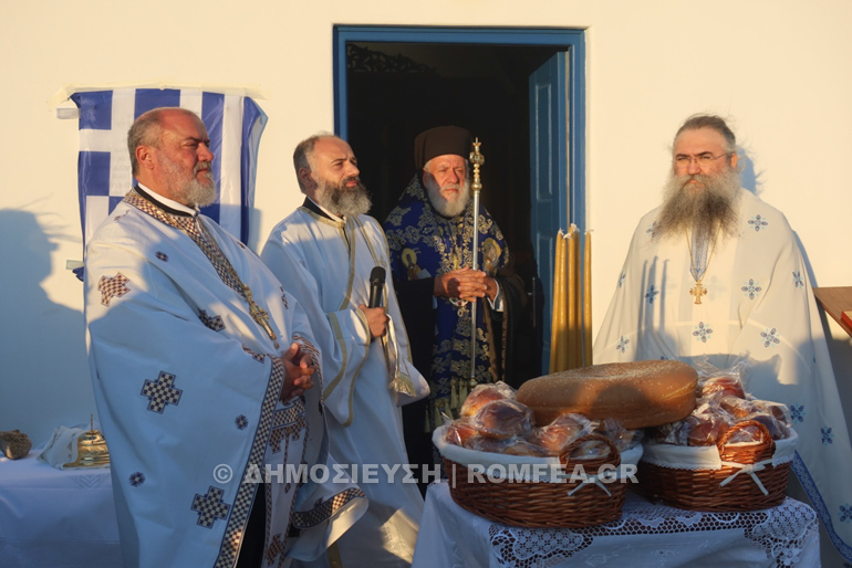 egkainia pareklisi mikonos 1