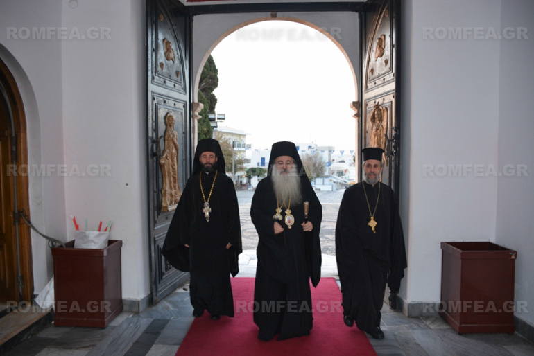 xristianoupoleos tinos 1