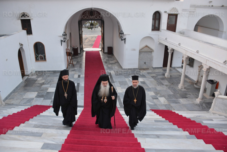 xristianoupoleos tinos 1