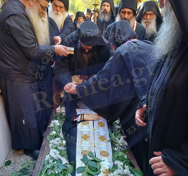 exodios koytloumoysi 2