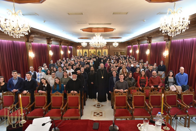 Synaxi katixitonypefthinon neaniko