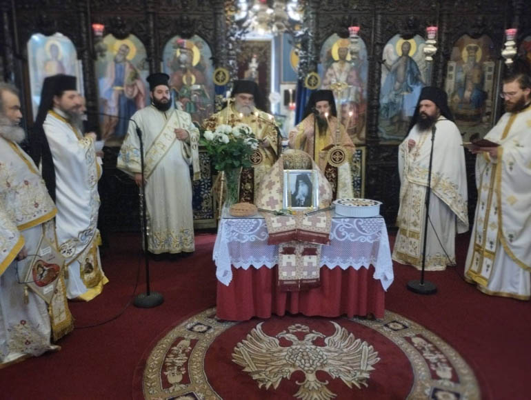 mnimosino sisaniou tamsou 15