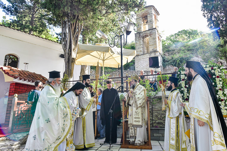 ag triada serres 1