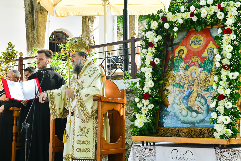 ag triada serres 1