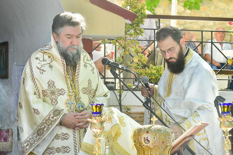 ag triada serres 1