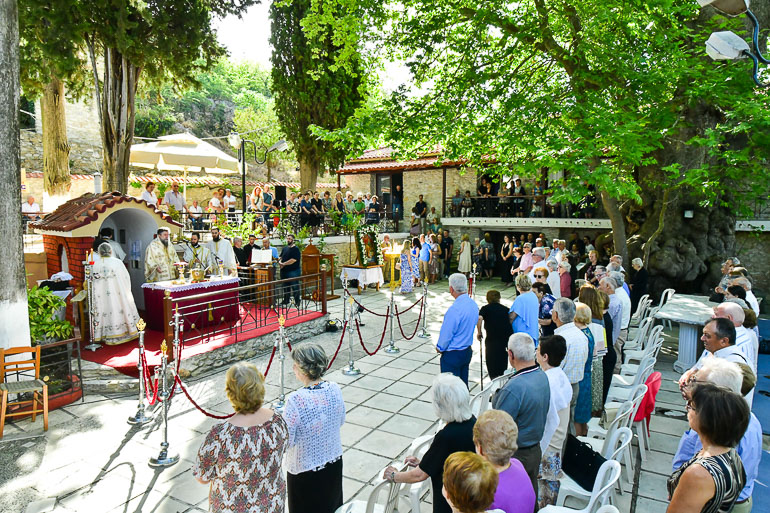 ag triada serres 1