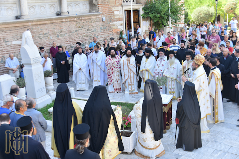 Mnimosino Panteleimonos Chrisofaki