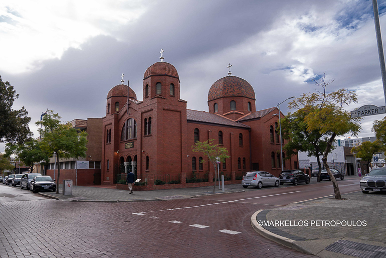 aus makarios 1