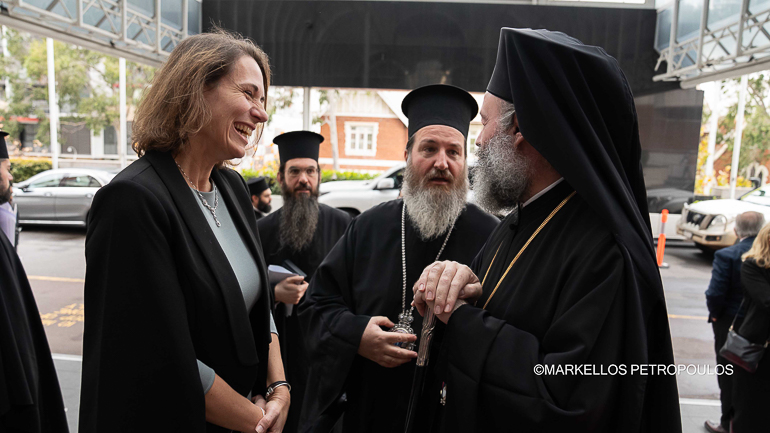 aus makarios 1