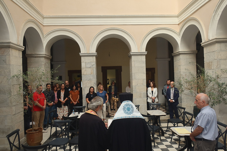 dikastiko syros 2