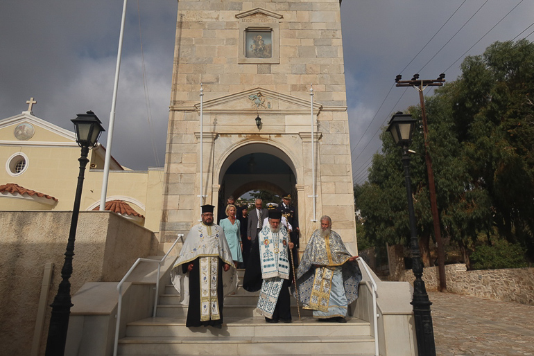 doxologia syros 1