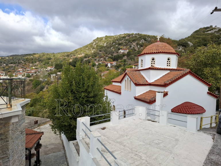 karistias thouriana 2