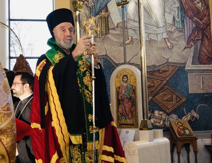Enthroning atlamtas