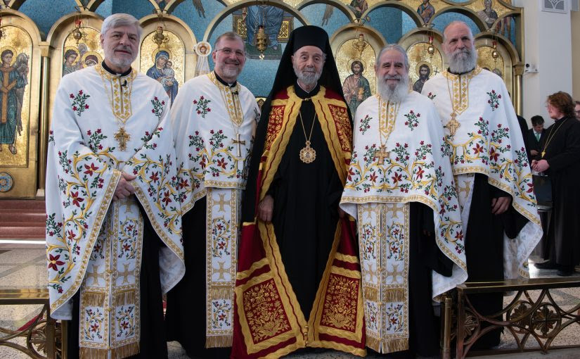 Enthroning atlamtas1