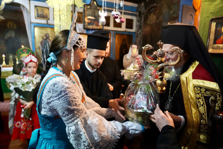 rosofonoi galata 1